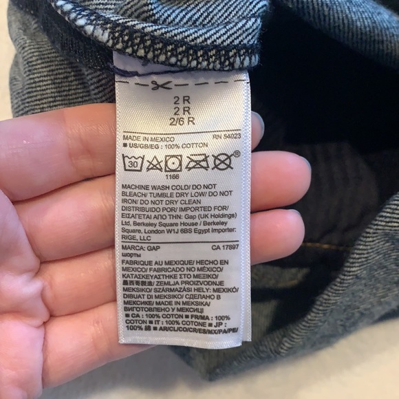 Gap Best Girlfriend Shorts 1969 Collection - Picture 6 of 6